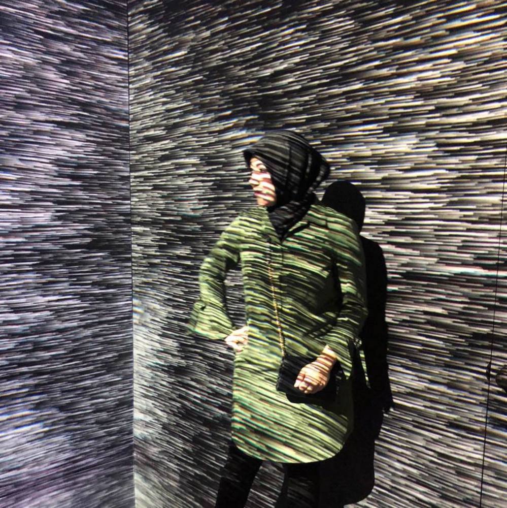 Meet your Posher, Razia